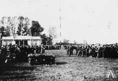 Žuvusių &bdquo;Lituanica&ldquo; lakūnų karstų sutikimas Kauno aerodrome. 1933 m. liepos 19 d.