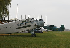 Senas An-2 lėktuvas Panevėžio aerodrome
