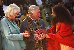 Princas Charlesas, Camilla ir Chidanandas Saraswatiji