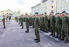 Į Ukrainos karių mokymo misiją i&scaron;lydėta &scaron;e&scaron;toji Lietuvos karinių instruktorių pamaina