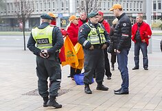 Prie Vilniaus savivaldybės piketavo gatvių apšvietėjai