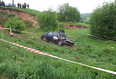 Arūno Majausko ir Luko Pečeliūno su „Subaru Impreza WRX STi“ po avarijos