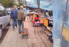 Kalvarijų turguje skaitytojo rastos kuprinės