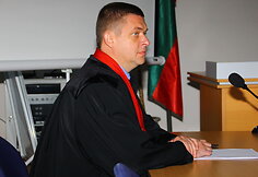 Panevėžio apygardos teisme