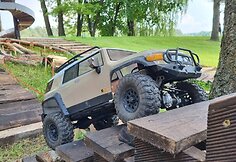 Pirmasis radijo bangomis valdomų visureigių parkas