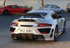 Automobiliai Dubajuje