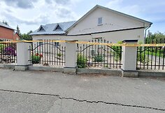 Pasvalyje po namu atsivėrė smegduobė