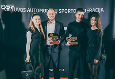 Ovidijus Va&scaron;takas ir Matas Žalandauskas atsiėmė 2025 metų sezono trofėjus