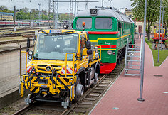 Daugiafunkcinis bėginis automobilis „Unimog“