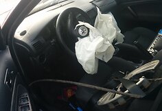 &bdquo;VW Passat&ldquo; po avarijos Karsaki&scaron;kyje