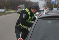 Policinės priemonės akimirka