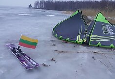 Artūro Dudėno triukai su jėgos aitvarais