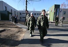 Vaikai NATO bazėje