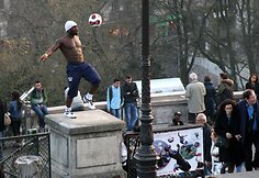 Kamuolio žonglierius Iya Traore