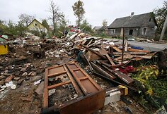 Dujų sprogimas sugriovė namą iki pamatų