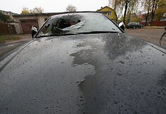 Šiauliuose supleškintas „Audi“ limuzinas