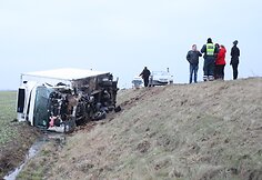 Joni&scaron;kio aplinkkelyje naktį per avariją žuvo jaunas vairuotojas