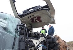 Joni&scaron;kio aplinkkelyje naktį per avariją žuvo jaunas vairuotojas
