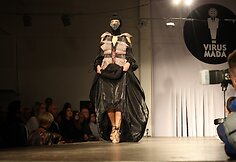 Jubiliejiniame &bdquo;Virus&ldquo; festivalyje &ndash; priblo&scaron;kiantis avangardinės mados &scaron;ou