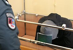 Dviem žmogžudystėmis kaltinamą Šarūną Žemaitį aukų artimieji prakeikė teismo salėje