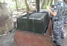 Girkalnio seniūnijoje pareigūnai rado naminės degtinės gamybos vietą