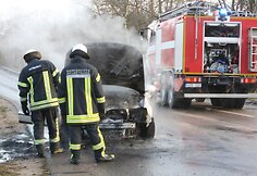 Netoli Galvės ežero sankryžoje užsiliepsnojo &bdquo;VW Passat&ldquo;