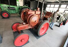 Naujausioje gamykloje voki&scaron;kas traktorius gimsta per 960 minučių