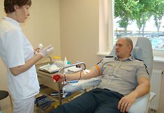 Kauno klinikose policininkai davė kraują