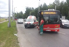 Autobuso ir sunkvežimio avarija Kaune