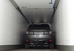 Kauno rajone aptiktas vienkiemis su vogtais automobilais