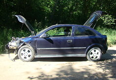 Prienų rajone susidūrė &bdquo;Opel Astra&ldquo; ir &bdquo;Mitsubishi Colt&ldquo;