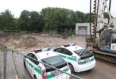 Ant kojų Vilniaus specialiąsias tarnybas sukėlė statybinio vibratoriaus dalis