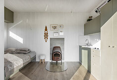 14 kv. m ploto namelis netoli Vievio