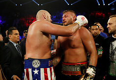 Tysonas Fury ir Tomas Schwarzas bei jų dvikova Las Vegase.