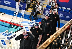 Lietuvos plaukikai startavo estafetėje 4 po 50 m kompleksiniu plaukimu.