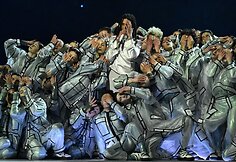 Olimpinių žaidynių atidarymo ceremonijos akimirka.