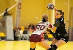 &bdquo;Cascada-HC Garliava SC&ldquo; pusfinalio serijoje 2:1 įveikė reguliariojo sezono nugalėtoją Vilniaus &bdquo;Eglę&ldquo;.