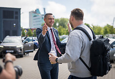 Pirmasis mažojo finalo mačas: Klaipėdos „Neptūnas“ – Panevėžio „Lietkabelis“. Jonas Mačiulis ir Gediminas Petrauskas