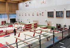 INSEP – Prancūzijos sporto čempionų kalvė. Nuotraukoje gimnastikos salė.