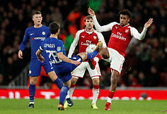 Londono &bdquo;Arsenal&ldquo; futbolininkai eliminavo &bdquo;Chelsea&ldquo; ir i&scaron;kopė į taurės finalą.