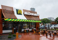 Vilniuje atsidarė nauja „McDonald‘s“ užkandinė