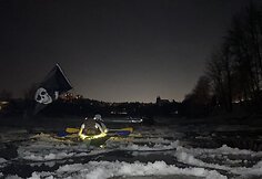Marija Šilinskytė su VU žygeivių klubu leidosi į žygį baidarėmis