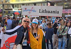 Viltė Patricija Kirstukaitė su mama Lina &bdquo;Sanremo Junior&ldquo; konkurse