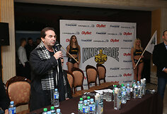 &bdquo;King of the Cage&ldquo; sportininku svėrimas