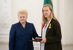 Dalia Grybauskaitė ir Gabrielė Valaitytė