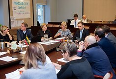 Derybos dėl etatinio apmokėjimo modelio tobulinimo