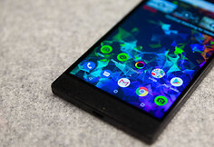 &bdquo;Razer&ldquo; mobilusis telefonas