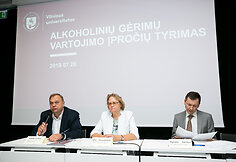 Valdas Sutkus, Vita Karpu&scaron;kienė, Algirdas Bartkus