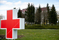 Padėkos medikams ženklas prie Santaros klinikų