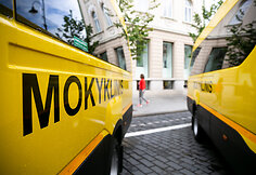 Savivaldybėms buvo perduoti 25 nauji mokykliniai autobusai